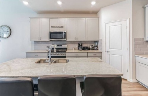 Haslet House | New Executive level 5 Bedroom Home - Fort Worth