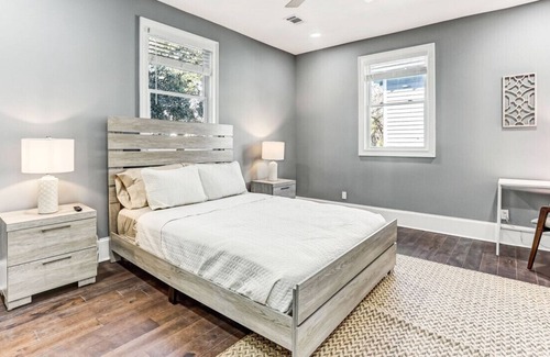 Eastside House | NEW! Executive Rental Close to Downtown & Hospitals