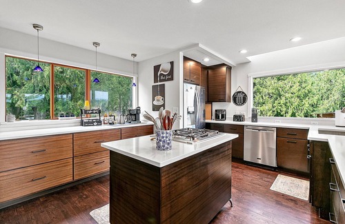 Auburn House | *New* Experience the Wonder - Mt. Rainier Majesty