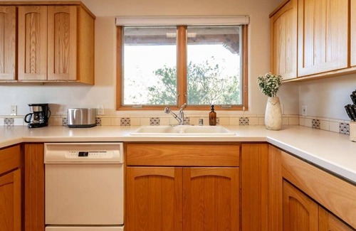 Santa Fe House | NEW! Exquisite 2BR Casita | Hacienda by Here
