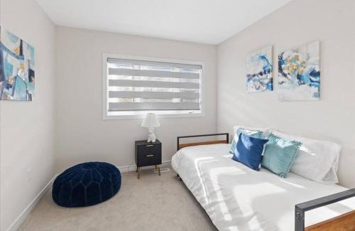 Thorold House | NEW- Falls Serenity Sanctuary