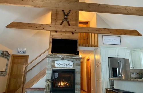 Barnstead House | NEW! Fam-friendly 4BR Waterfront Barnstead Beauty