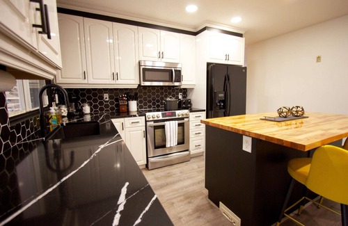 Northeast Edmonton House | NEW, Family Friendly, Pool House