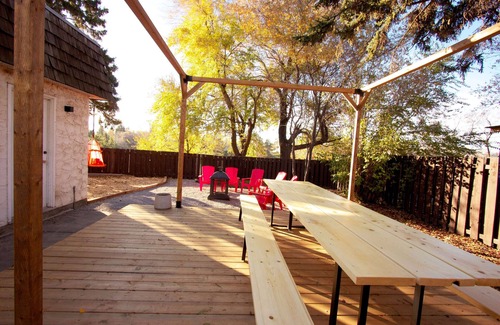 Northeast Edmonton House | NEW, Family Friendly, Pool House