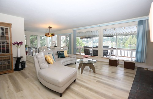 Lakeland North House | "NEW" Family Oasis on Star Lake; Kayaks + Grill + Game room!