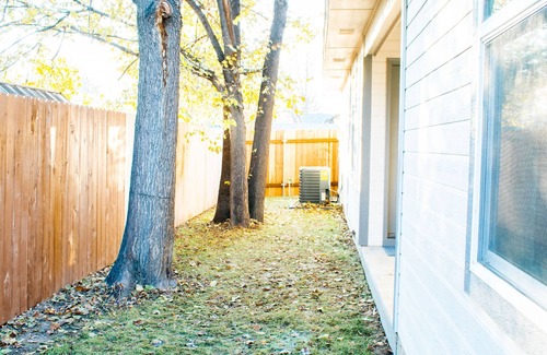 Nampa House | New family-sized home in the heart of old-town Nampa - walking distance to NNU!
