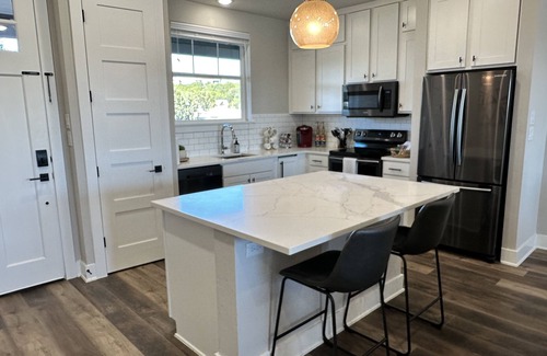 Graford Condo | NEW! First Floor Pool side PK Lake Luxury Condo - Hot Tub, FirePit, Gym, Laundry