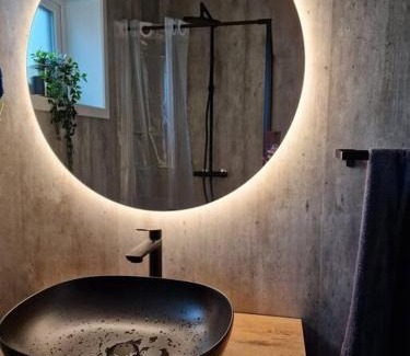 Faroe Islands Apartment | New flat with hot tub - No3