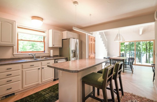 North Bridgton House | New for 2024! Spacious 3-Bedroom Home and Guest Cabin on Beautiful Long Lake!