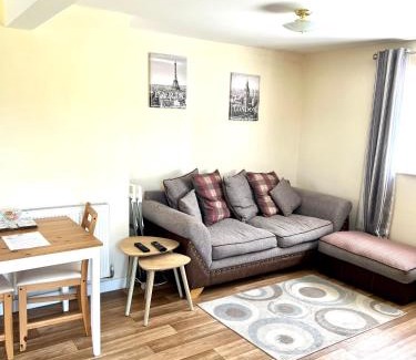 New Forest District Apartment | New Forest Hideaway- Self Catering Accommodation