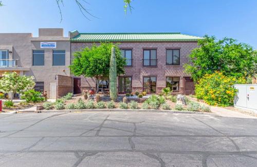 Fountain Hills House | New Fountain Hills Suite On The Avenue 2Bed 2Bath