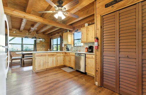 Leakey Cabin | NEW! Frio Rivers Edge in the Heart of Hill Country