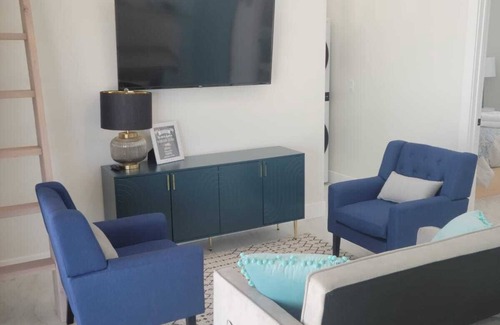 Desert Hills House | New, full Casita in North Phoenix with AC, WiFi