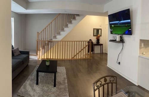 Malvern House | New Fully Furnished 2-Story Townhouse/2bedrooms