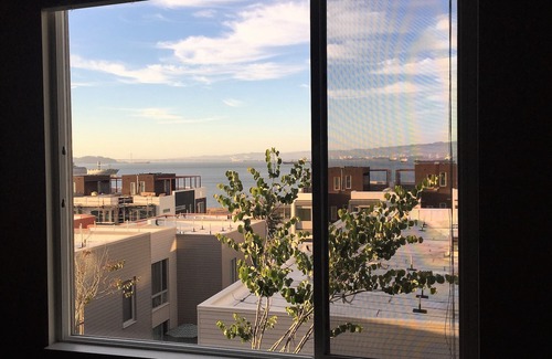 Hunters Point Condo | New Fully Furnished Upscale Condo With Beautiful City And Bay Views.
