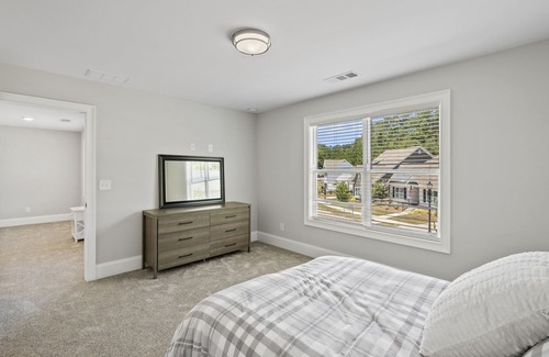 Lake Oconee House | New Fully-Furnished Carriage House in Harbor Club (gated) community