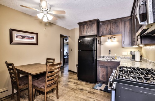 Minocqua Condo | NEW! Fully remodeled condo on Lake Minocqua!