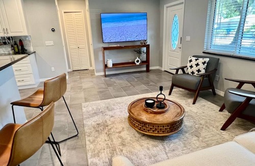 Indian Beach Sapphire Shores House | New! Fully Renovated Sarasota Home