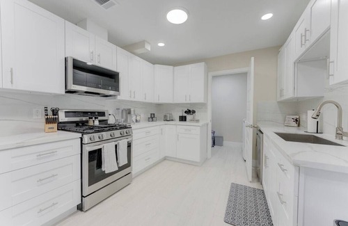 Houston House | New Galleria Home - Sleeps 10