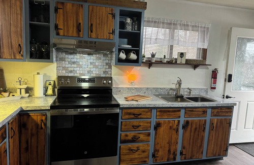 Albrightsville Cabin | NEW Game Room, fire pit, hot tub, 5 lakes, 2 pools!