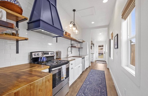 Ocean Park House | NEW! Game Room, Dogs Ok, Walk to Beach (Breakaway)