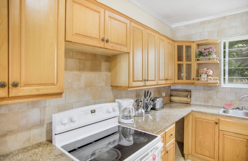 Gambier House | NEW Gated Beach front Condo