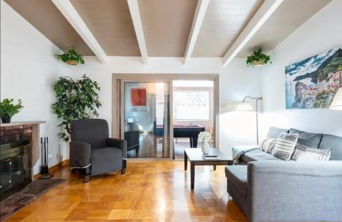Tennyson - Alquire House | New Gateway to SFO - King Bed - BART 10 min walk