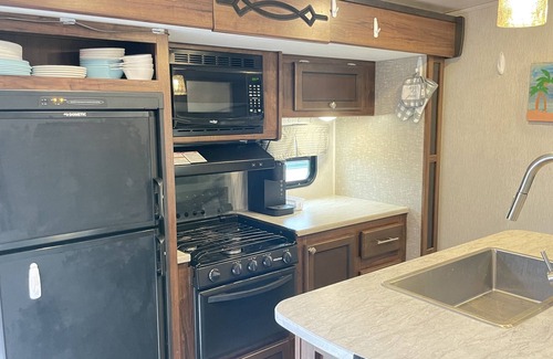 San Leon House | NEW! Gather on Galveston Bay