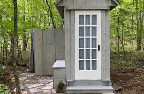 Trent Hills Cabin | NEW! Gazebo on private lake - Nature & Solitude