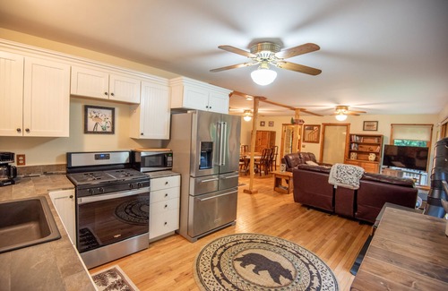 Warrensville Cabin | NEW! Getaway in Warrensville w/ Creek & Fire Pit