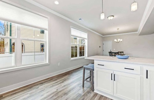 Edgewater House | New! Golden Anchor Retreat; Lux Living! - Sleeps 7