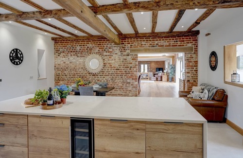 Filby House | !! NEW !! Grange Farm Barn in Filby | Winterton Cottages