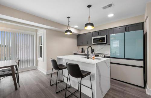 Columbia Heights Apartment | NEW Great Duplex Near Metro