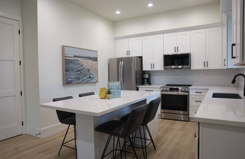 Gilbert House | New Guest House in Gilbert with stunning backyard!