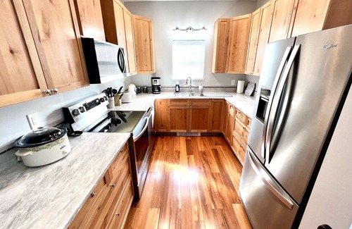 Regional District of Nanaimo House | New Guesthouse by Westwood Lake, in Nanaimo, We offer winter and weekly rates