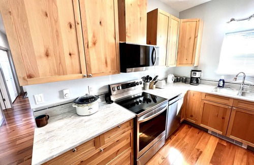 Regional District of Nanaimo House | New Guesthouse by Westwood Lake, in Nanaimo, We offer winter and weekly rates