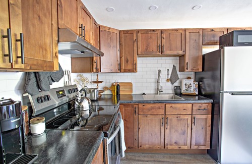 Hagerstown Apartment | New Hagerstown Apartment - Self Check-in. Sleeps 4+