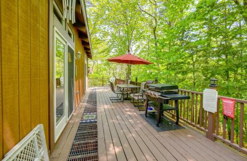 Eidelweiss Village House | New Hampshire Vacation Rental - Walk to Beach!