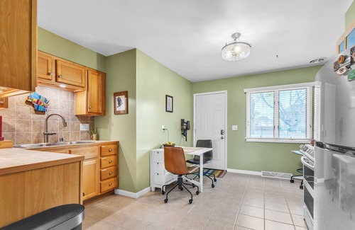 Ellis Historical District Condo | NEW! Harbor Hideaway - Walk to Beach, Dining & Downtown