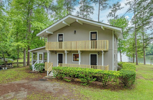 Eatonton House | NEW! Hidden Gem - Lakefront Home with Boat Dock & Private Boat Ramp