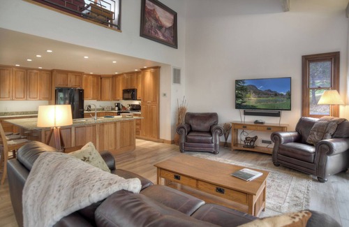 Purgatory House | New! High Mountain Home (#703) |10 min to Ski - Golf - AC/Pool/Hot Tub/Deck