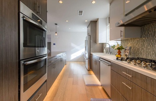 Sunset Park House | NEW! Hilltop Coastal Oasis: Luxury Pool & Spa
