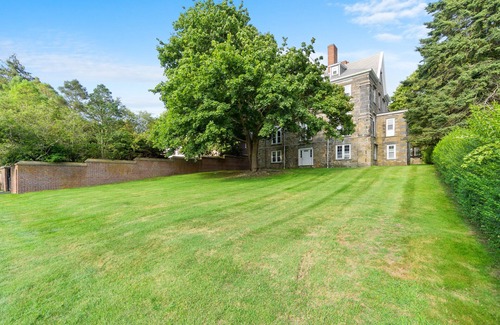Fifth Ward House | NEW! Historic Townhome - Live among the Mansions 3BR