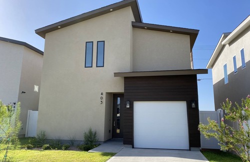 Bonanza House | NEW HOME/5 BEDROOMS