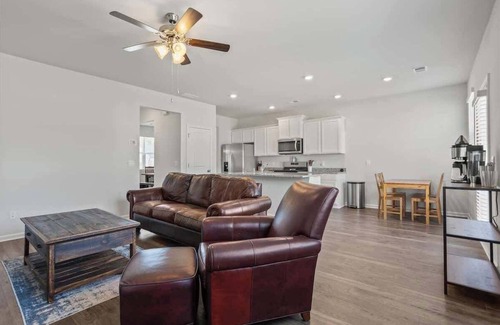 Graniteville House | New Home, 75 Inch TV, Fast Wi-Fi
