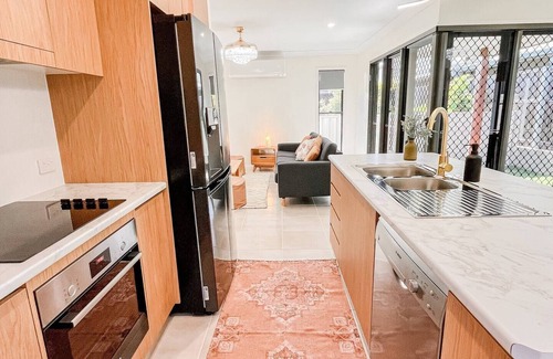 West Mackay House | New Home close to Airport,hospital, Coles & Resto