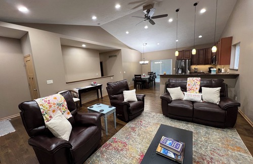 Lincoln House | New Home, Great Location, Quiet Neighborhood