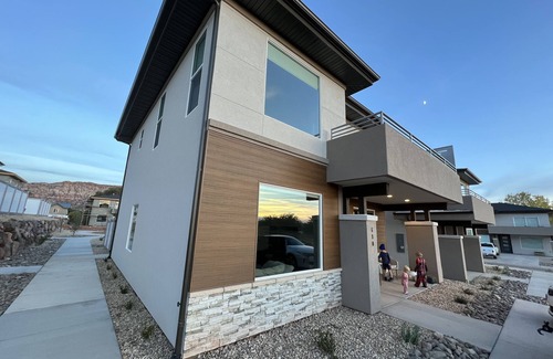 Colorado City House | New Home in Hildale with Private Hot-Tub
