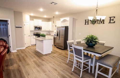 Brusly House | NEW HOME MINUTES AWAY FROM DOWNTOWN BR, LSU, & SOUTHERN UNIVERSITY