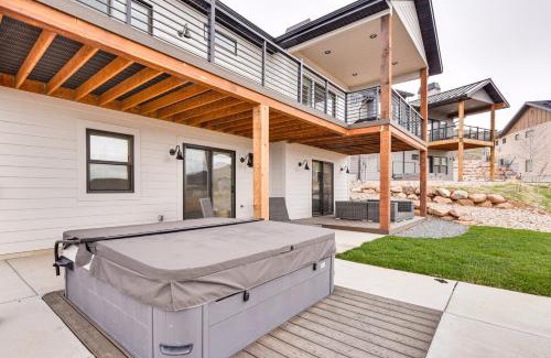 Wolf Creek House | New Home with Amazing Views in Eden Less Than 6 Mi to Ski!